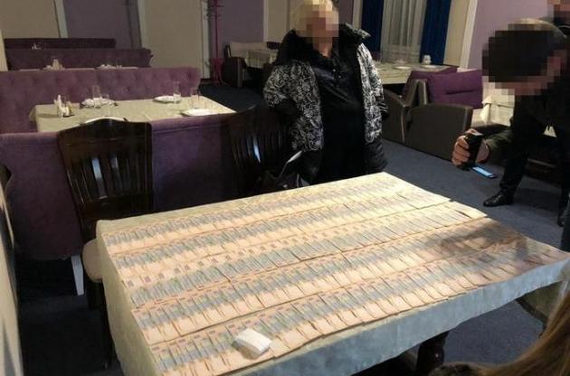 Инспектора задержали в одном из харьковских кафе