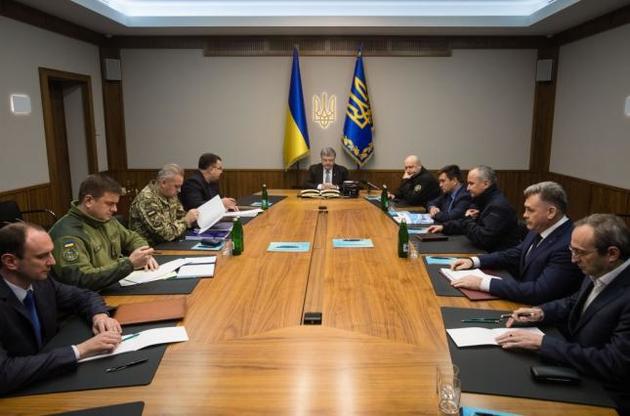Порошенко созвал военный кабинет в связи с атакой россиян в Азовском море