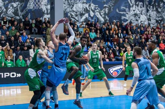 "Химик" победил в Днепре