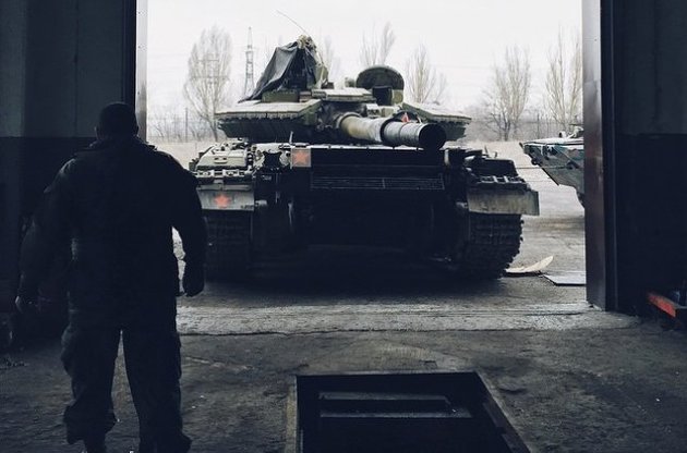 Оккупанты сосредоточили тяжелую технику под Донецком и Луганском