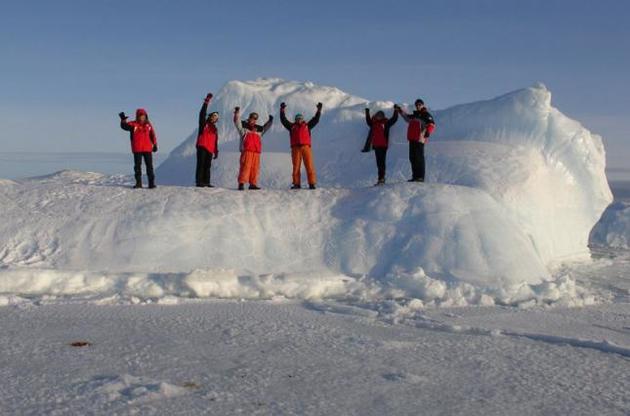 Полярники из Антарктиды поздравили украинцев с Новым годом