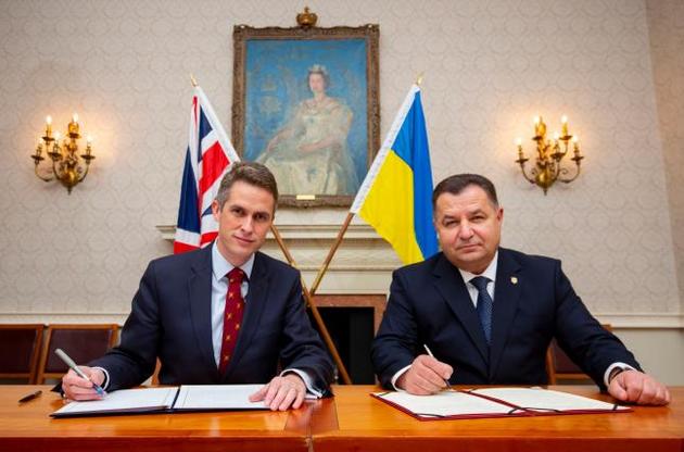 Полторак обсудил с госсекретарем Великобритании ситуацию с безопасностью в Украине
