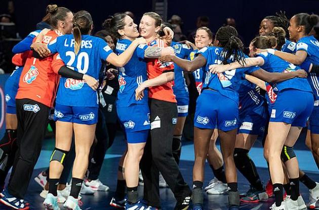 Француженки впервые в истории победили на Евро