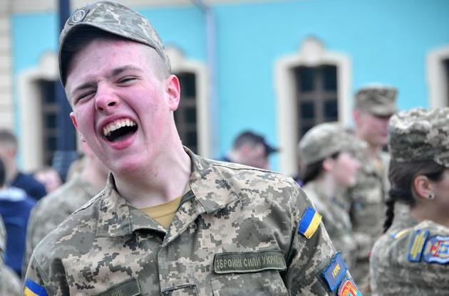 На срочную службу в октябре призвали около 5 тысяч человек