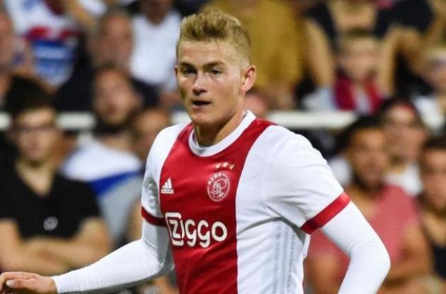 Де Лігт обійшов чотирьох конкурентів