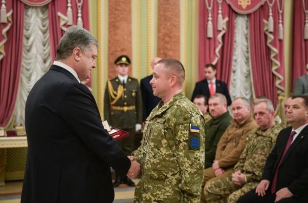 Порошенко повысил двух генерал-майоров до генерал-лейтенантов