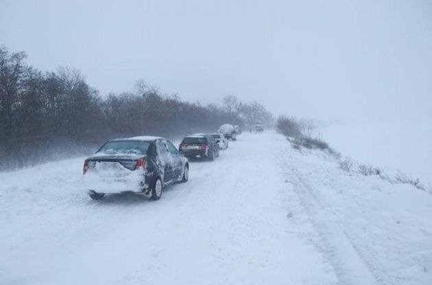 Въезд в Полтавскую область из-за снегопадов и заторов закрыли вчера в 14:00