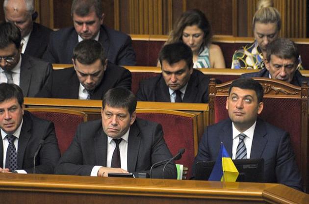 Уряд запропонував виділити більше грошей на пенсії і зарплати військовим, прокурорам і СБУшникам