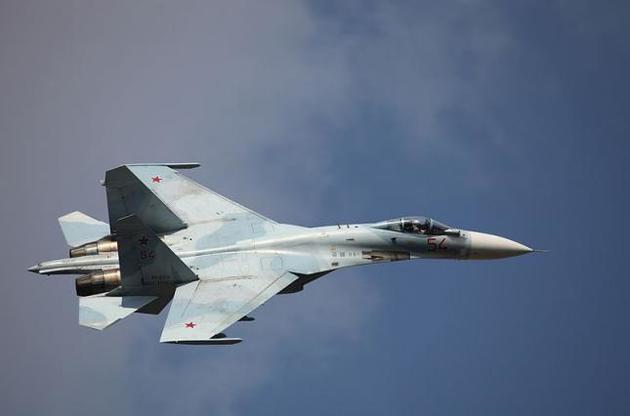В аннексированном Крыму российские летчики учились принуждать самолеты к посадке