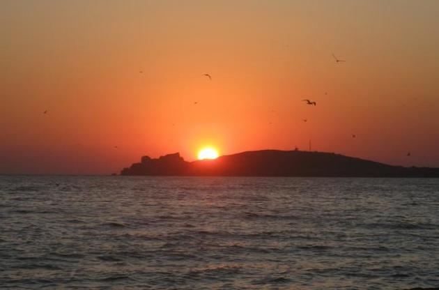 Військовий корабель РФ рухається в бік Азовського моря