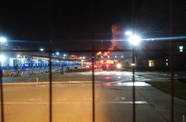 Накануне на заводе вспыхнул пожар, который уже затушили