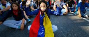 Число погибших при протестах в Венесуэле возросло до 40 человек