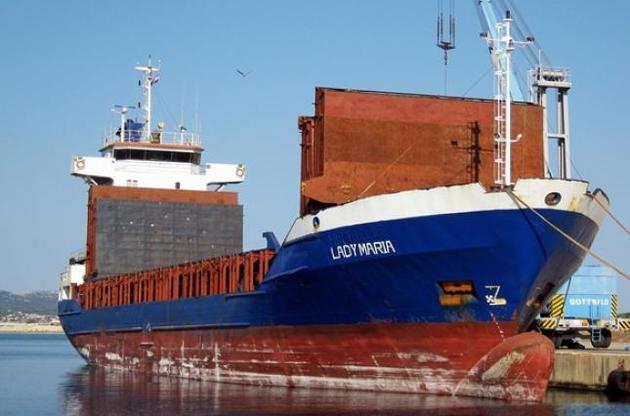 Оба корабля ждали разрешения на транзит через пролив