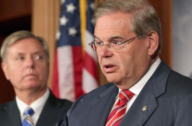 Роберт Менендес напомнил, что Кремль уважает только сильных врагов