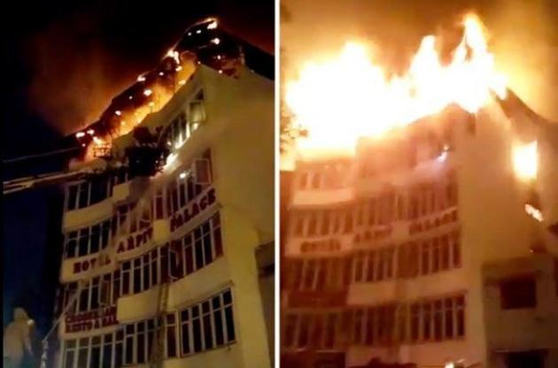 В Индии как минимум 17 человек погибли при пожаре в отеле