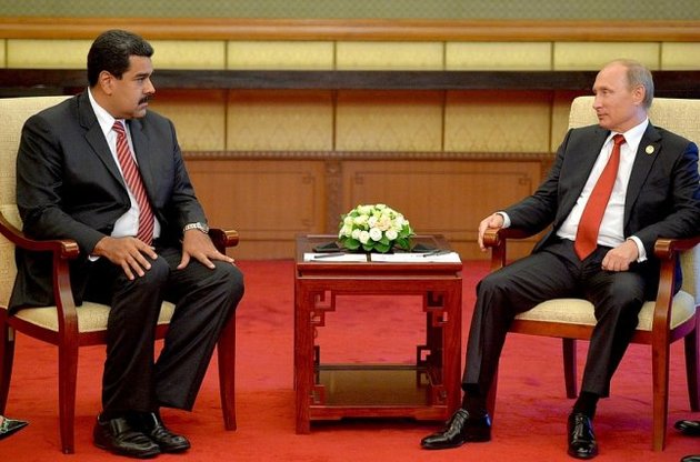 Россия сомневается в способности Мадуро удержать власть — Bloomberg