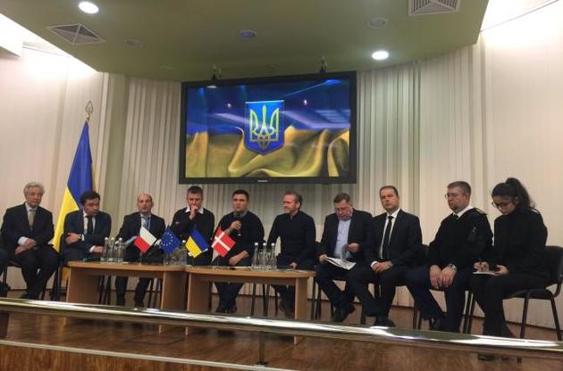 Главы МИД и представители ЕС прибыли в Мариуполь сегодня