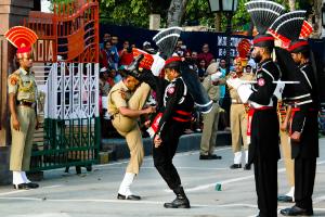 Стиснута пружина конфлікту