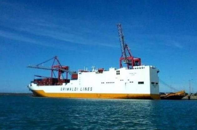 Grande Tema, судно, захваченное нелегалами