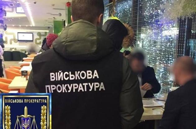 В Киеве уличили во взятке адвоката депутата Киевоблсовета