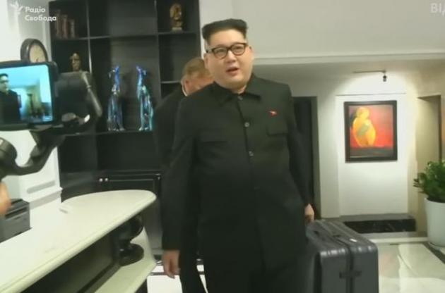 Австралійський комік Говард Ікс покинув В'єтнам