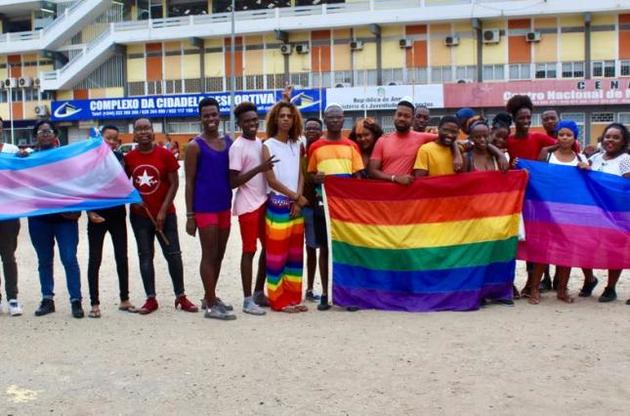 В Анголе отменили уголовную ответственность за гомосексуальные связи