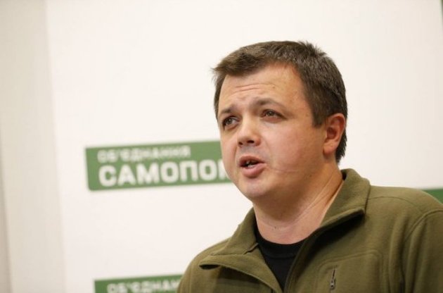 Семенченко незаконно использовал дипломатический паспорт в частных целях - Геращенко