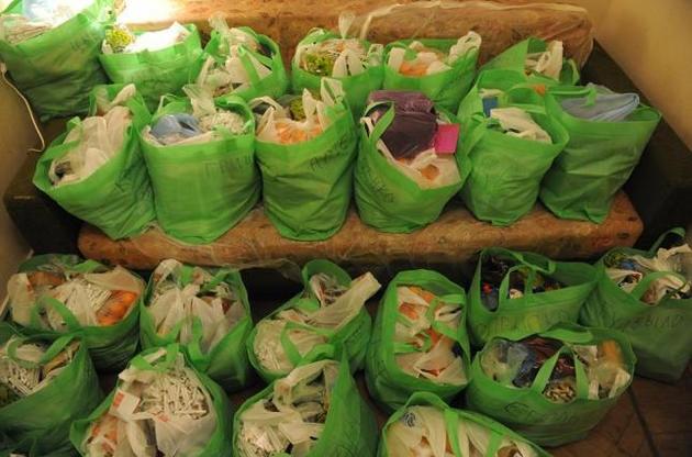 Волонтери зібрали 24 передачі для українських моряків