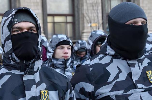 У листі містяться «тонкі і завуальовані» натяки на «Національний корпус» і «Національні дружини» Білецького