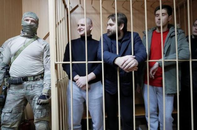 Московський суд продовжив арешт усім військовополоненим українським морякам