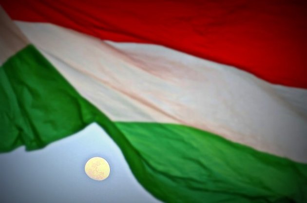 Угорщина не бажає підтримувати ембарго ЄС на продаж зброї Білорусі