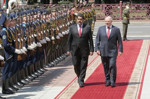 Лукашенко посочувствовал Мадуро и заверил его в поддержке