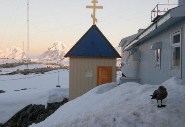 Українські полярники готуються до святкування Різдва у найпівденнішій каплиці світу