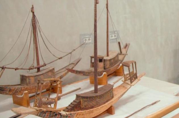 У сховищах музею знайдена щогла мініатюрного човна Тутанхамона