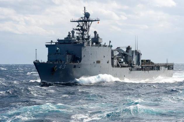 В Чорное море направляется десантный корабль США