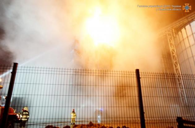 Пожежу на олійному заводі у Львівській області ліквідували