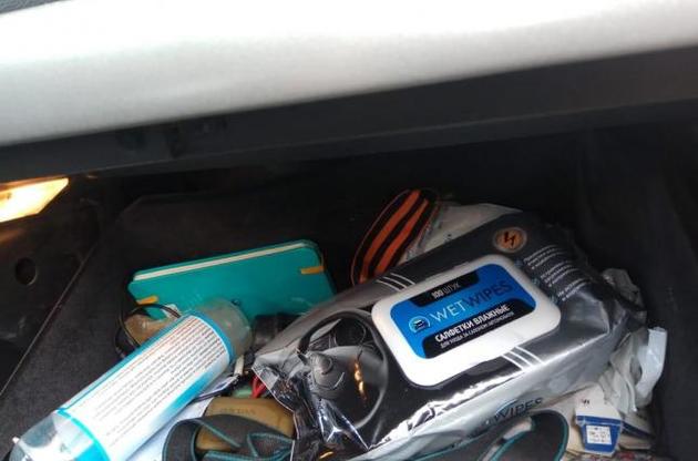 Молдованин їхав в Україну із забороненою символікою