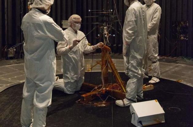 Випробування вертольота були проведені в спеціальній кімнаті