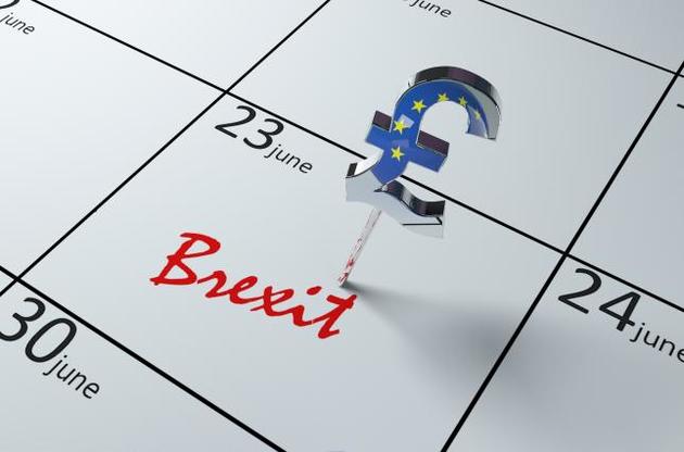 Берлін і Париж готові дати Лондону більше часу на Brexit