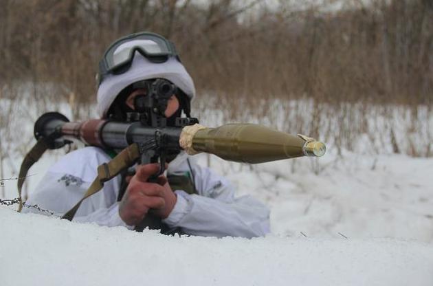Четверо украинских военнослужащих получили ранения в зоне ООС