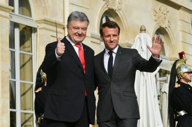 Порошенко и Макрон встретились в Париже