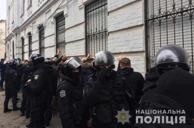 Поліція затримала близько 40 активістів