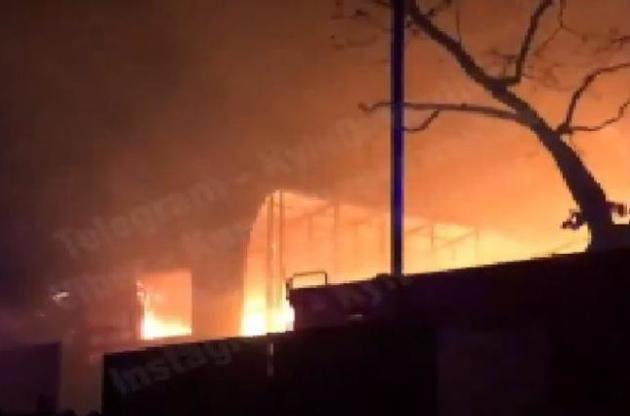 На заводі у Ворзелі спалахнула пожежа