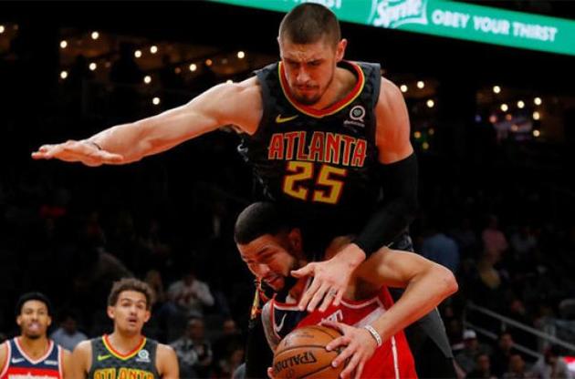 Украинец Лень провел результативный матч в НБА
