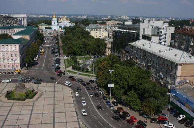 У Києві ввечері заборонять рух транспорту деякими вулицями