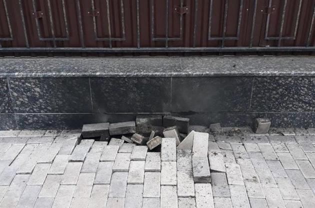 У Києві біля посольства РФ розірвало високовольтний кабель – Нацполіція