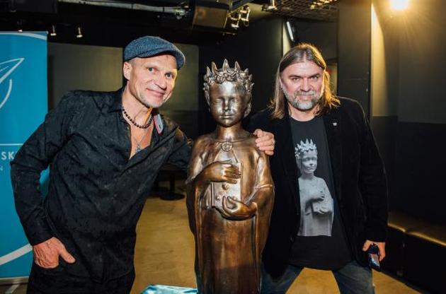 Украинские кинематографисты привезли в Париж Анну Киевскую