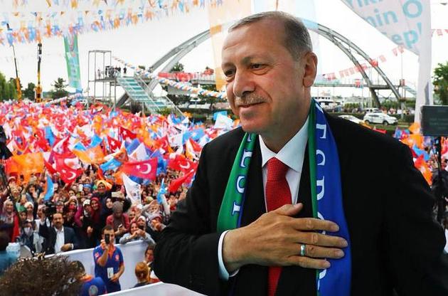Партия Эрдогана требует проведения повторных выборов в Стамбуле