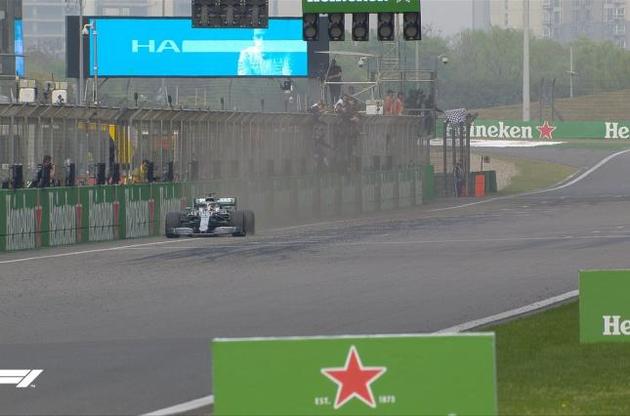 Формула-1: Хэмилтон выиграл Гран-при Китая