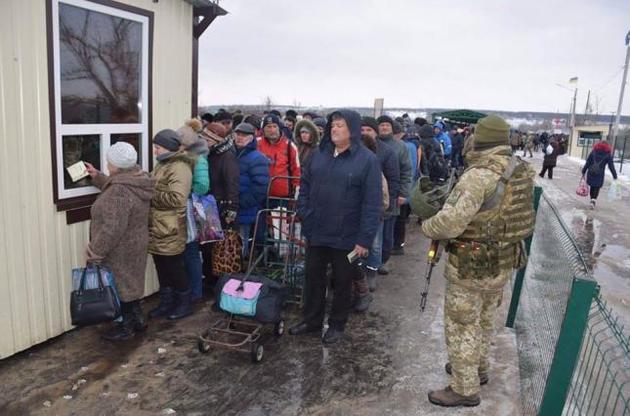 На КПВВ умерло двое граждан Украины, которые ехали с оккупированной территории